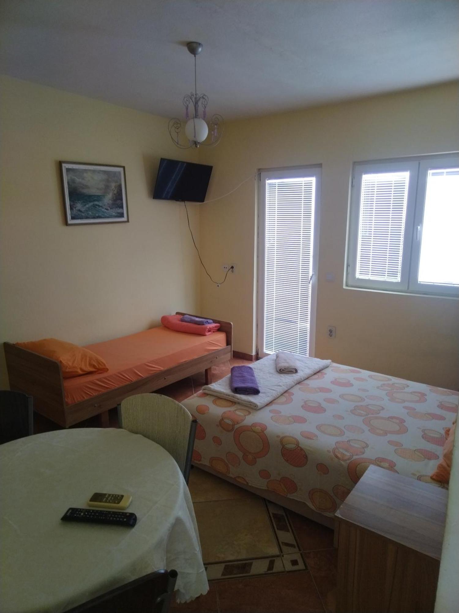 Apartmani Pikula Сутоморе Екстериор снимка